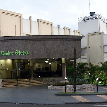 Cedro Hotel Londrina Bagian luar foto